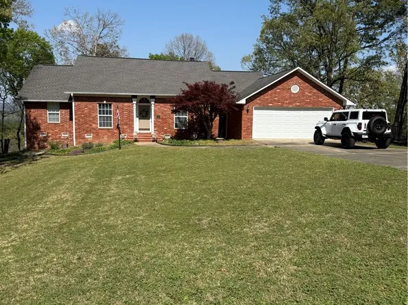 210 Canterbury Cir, Russellville, AR 72802