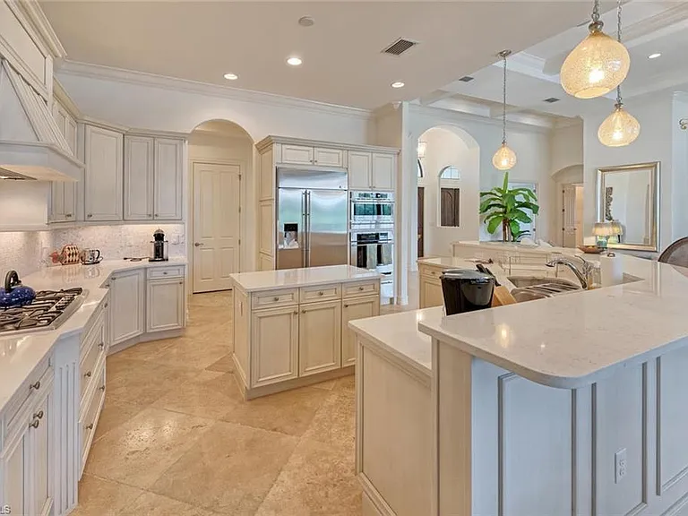 9683 Lipari Ct — Photo 8