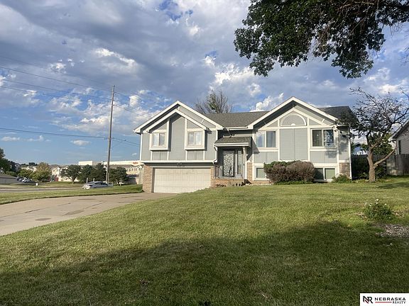 3rd image of 11218 Grande Ave