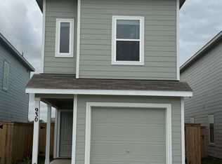 930 Pertuso Ln, Huffman, TX 77336