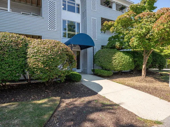 2 Suncook Terrace #24, Merrimack, NH 03054
