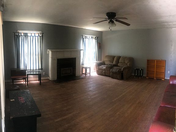 4th image of 1202 Orange St