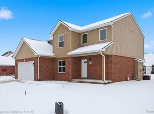 23188 Waterview Dr, New Boston, MI