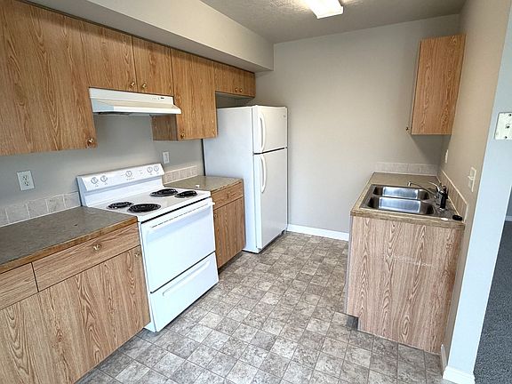 4th image of 145 N Midland Blvd #101