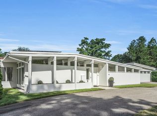 10 Nutmeg Ln, Andover, MA 01810