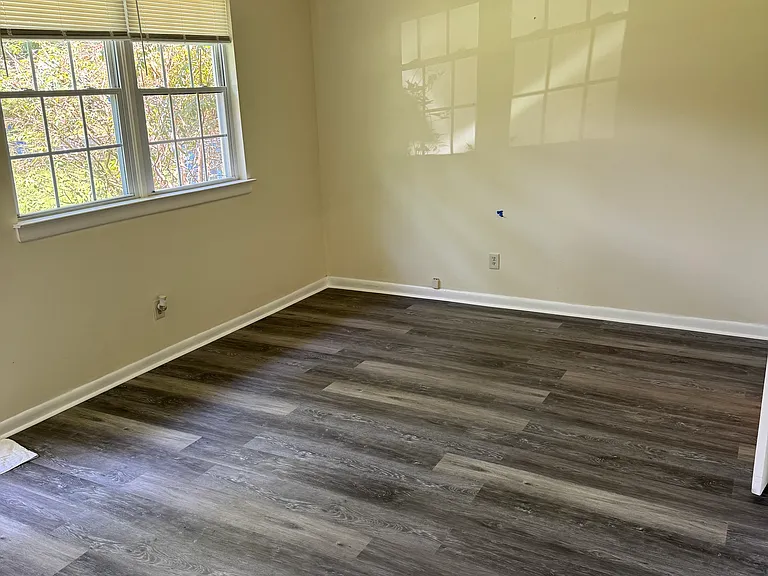 1421 Joy Ave — Photo 14