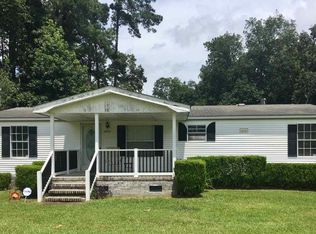 3713 Strickland Rd, Galivants Ferry, SC 29544