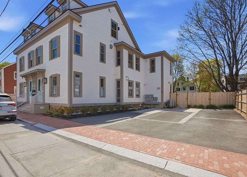 1st image of 8 Milk St #B