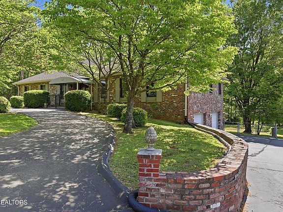2nd image of 9500 Briarwood Dr