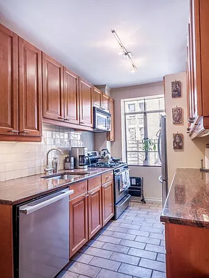 Sold by Bank Neary | media 21