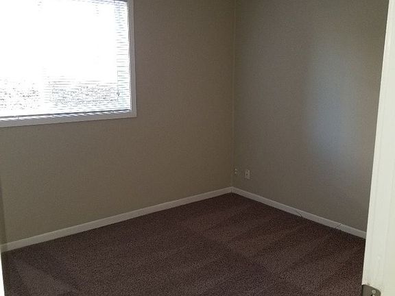 5th image of 1519 Superior St APT 4