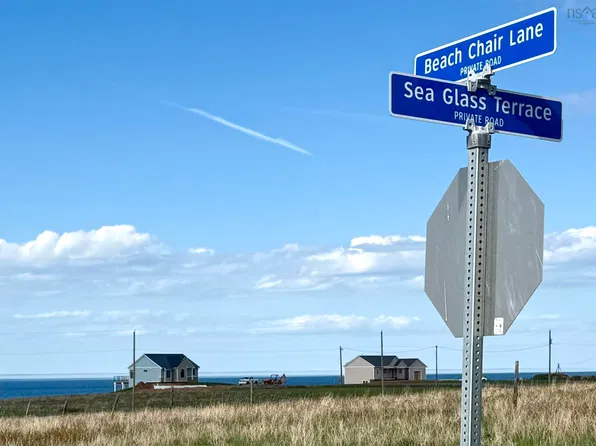 12 Beach Chair, Lane, NS B0K 1L0