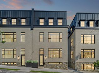 202 Kalos St, Philadelphia, PA 19128