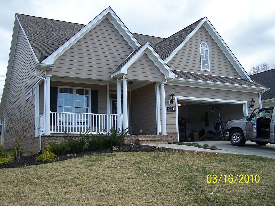 1st image of 1124 Gaston Dr
