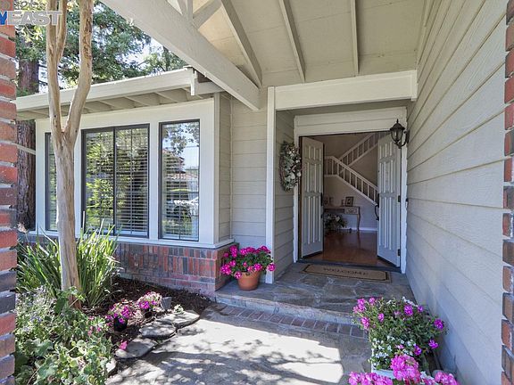 5th image of 6734 Paseo Catalina