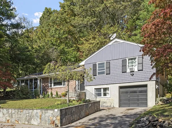 47 Summer Hill Rd, Maynard, MA 01754