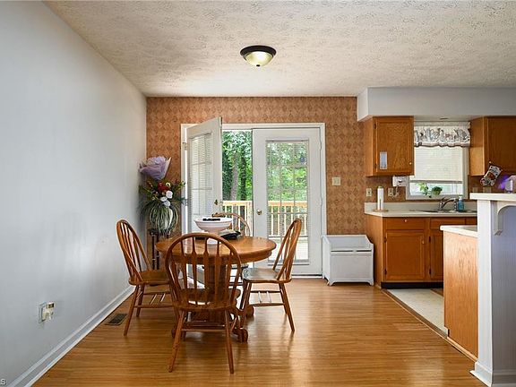 5th image of 3841 West Ave #C