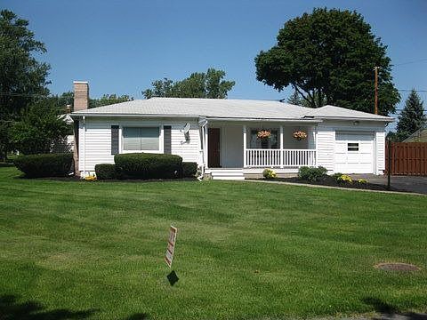 Vinyl siding and recent roof