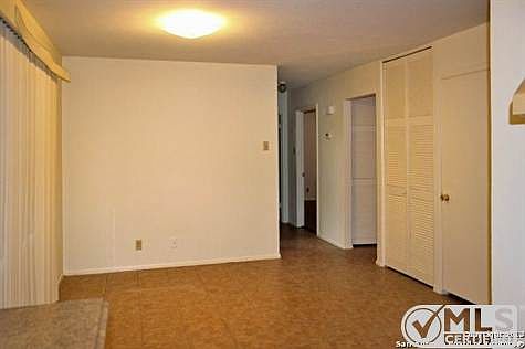 3rd image of 4311 Tropical Dr