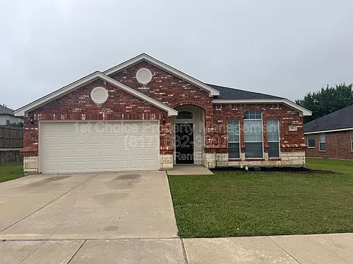924 Marist Dr Photo 1