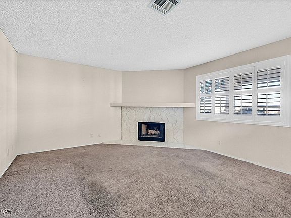 3rd image of 7933 Decker Canyon Dr Unit 101