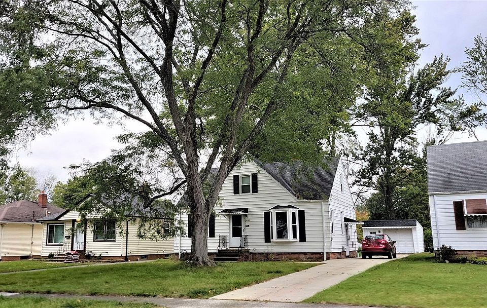11044 Woodview Blvd, Parma Heights, OH 44130 Zillow