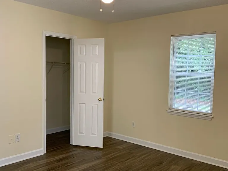 314 Hillsdale Dr — Photo 11