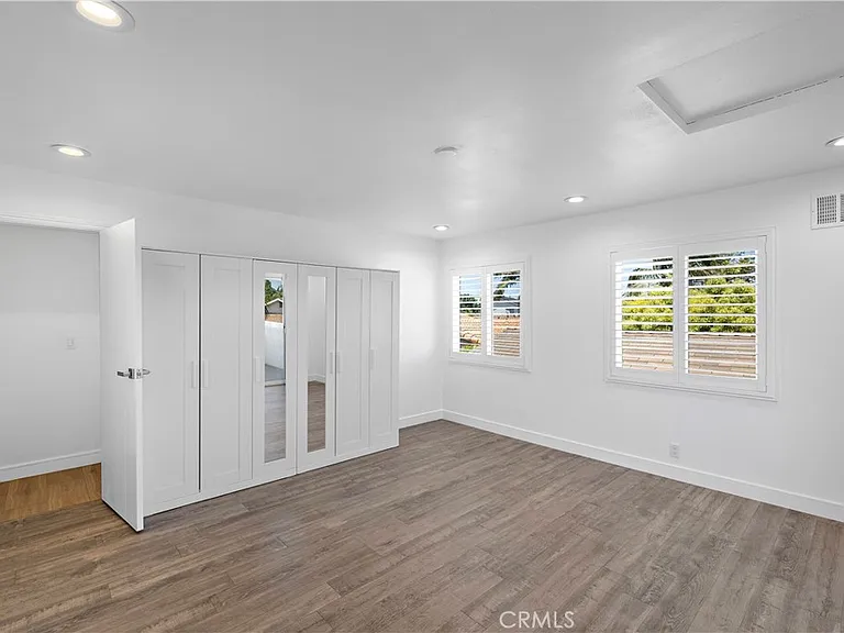 822 E Borchard Ave — Photo 18