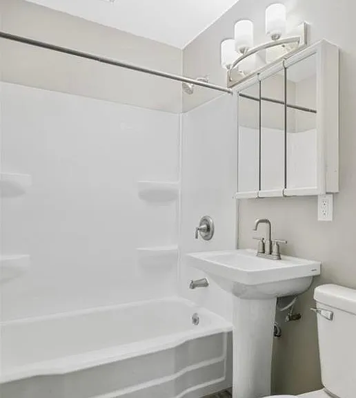 1114 S 42nd St — Photo 13
