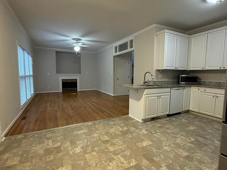 8605 Tanzanite Ct — Photo 12