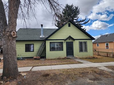406 1st St W, Whitehall, MT, 59759