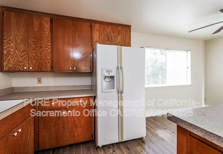 4525 Pennsylvania Ave #B — Photo 12