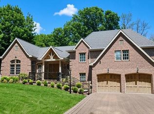 23 Tanners Rd, Great Neck, NY 11020