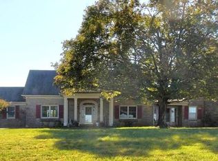 1500 Thatchers Mill Rd, Paris, KY 40361