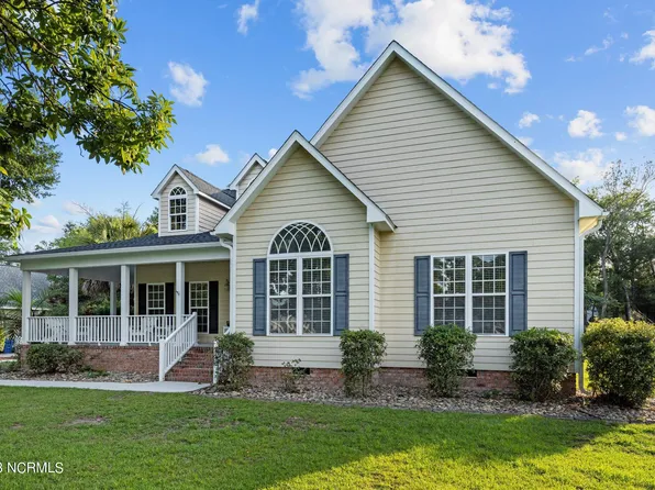 138 Magens Way, Cedar Point, NC 28584