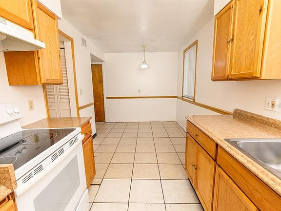 5th image of 5432 22nd St S APT 1401