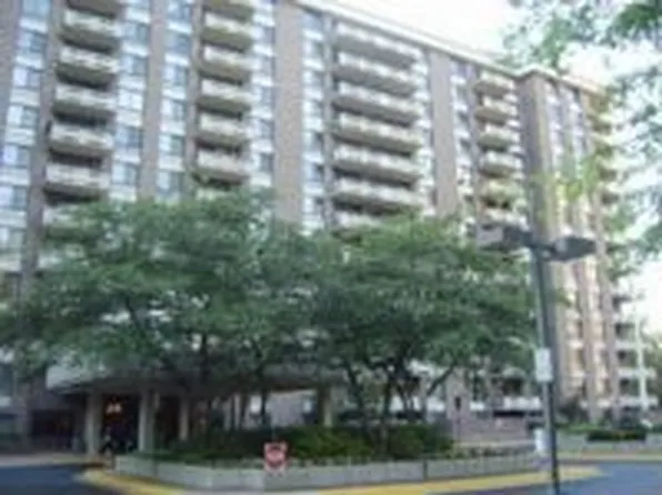 1808 Old Meadow Rd APT 605, Mc Lean, VA 22102