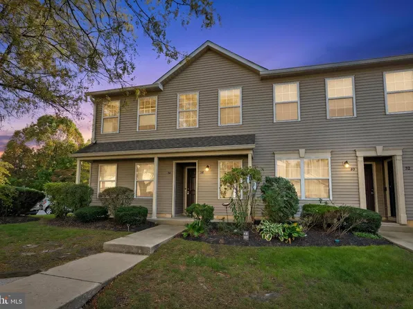 56 Foxglove Dr, Riverside, NJ 08075