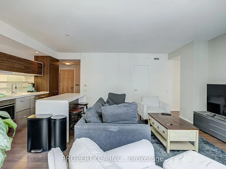 45 Charles St E #502 — Photo 16