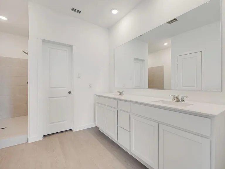 1316 Francesca Dr — Photo 11