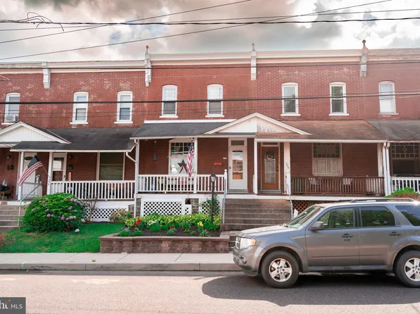 352 Washington Ave, Sellersville, PA 18960