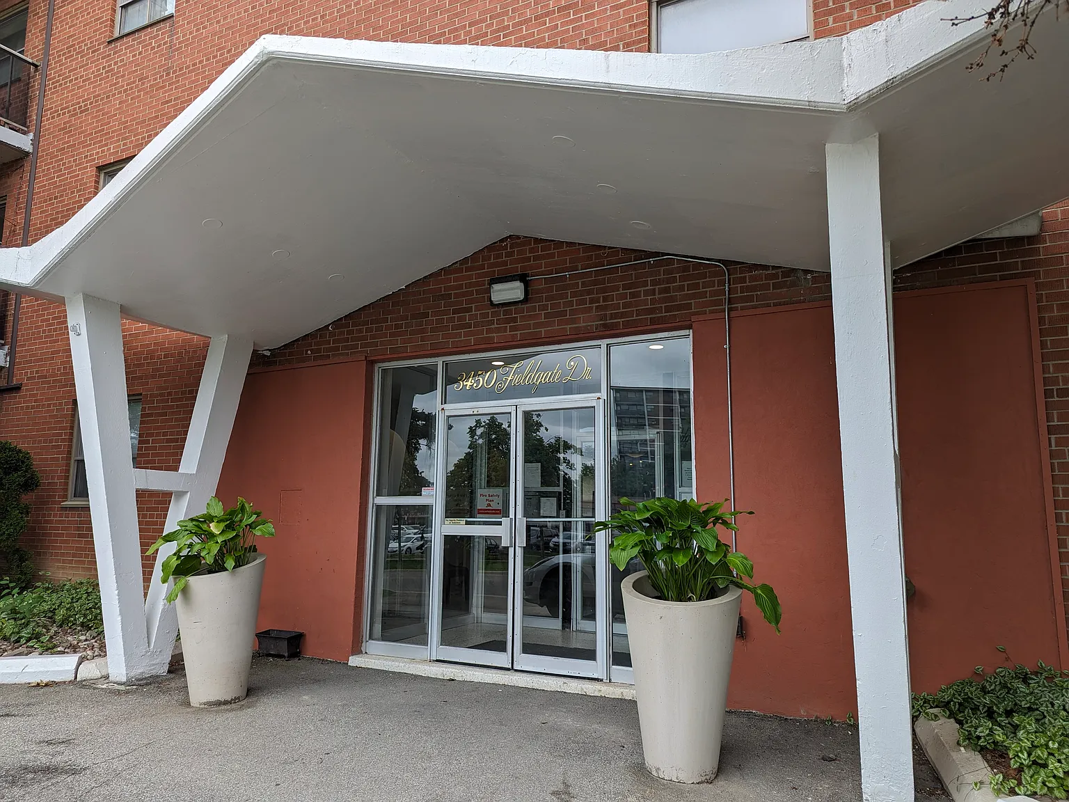 Fieldgate Apartments - 3450 Fieldgate Drive — Photo 4