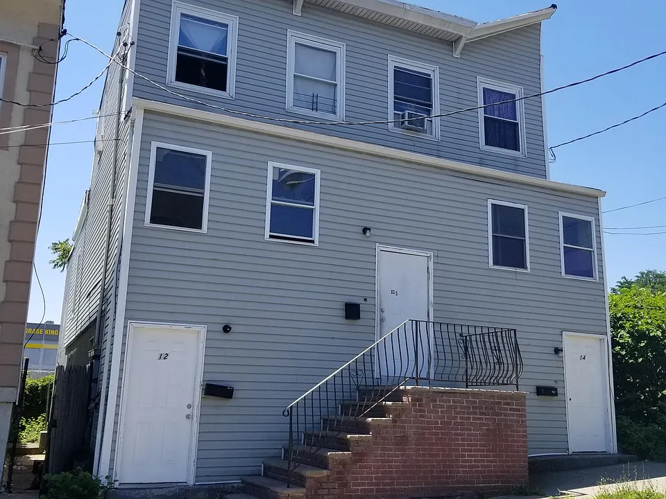 14 Oriental St