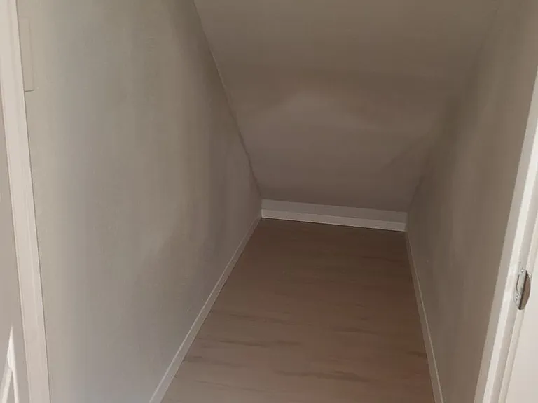 990 Mountain View Rd — Photo 11