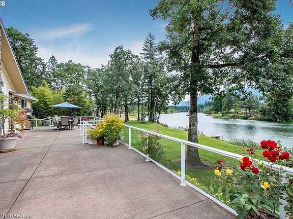 4th image of 2731 Shelly Ln