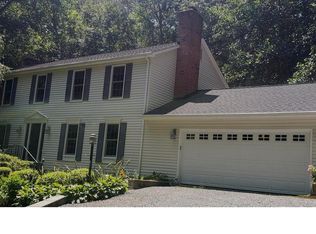 6432 Colchester Rd, Fairfax Station, VA 22039