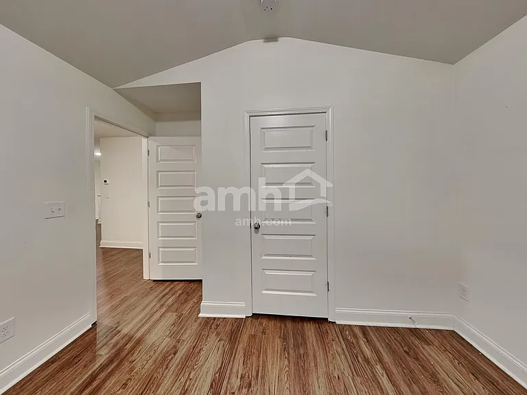 460 Omnia Ridge Way — Photo 17