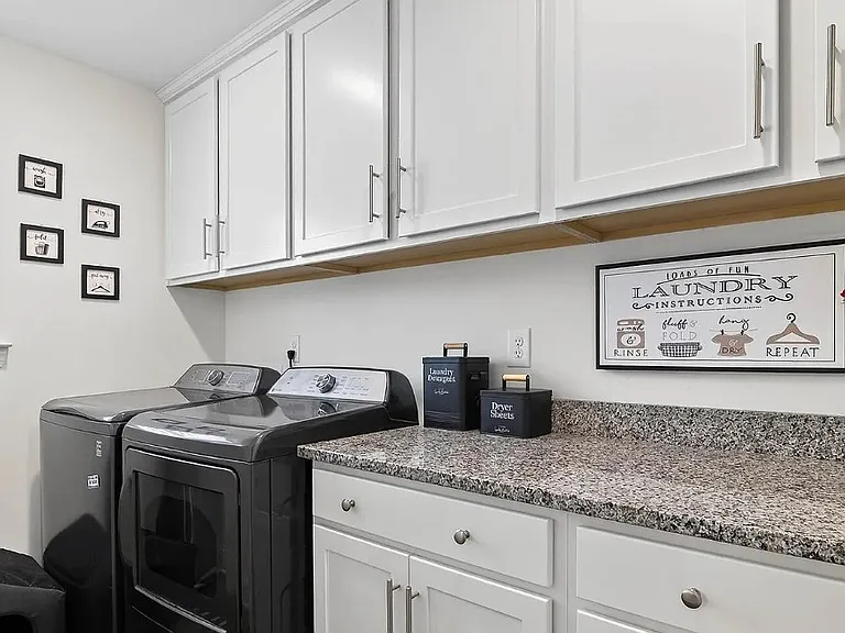 5516 Verona Rd — Photo 24