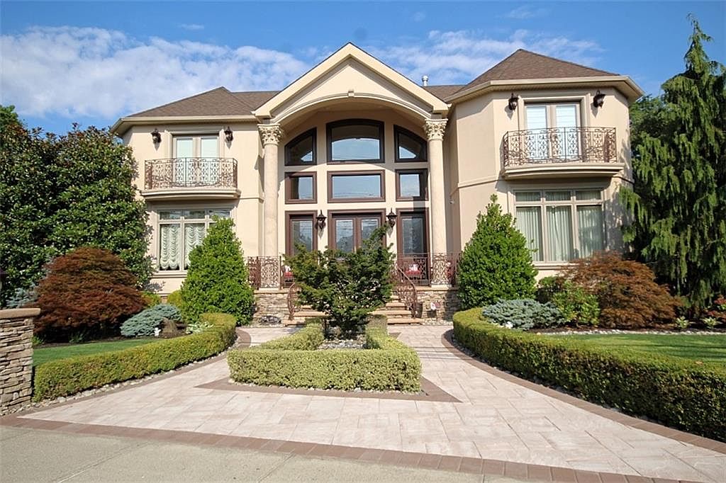 797 Woodrow Rd, Staten Island, NY 10312 Zillow