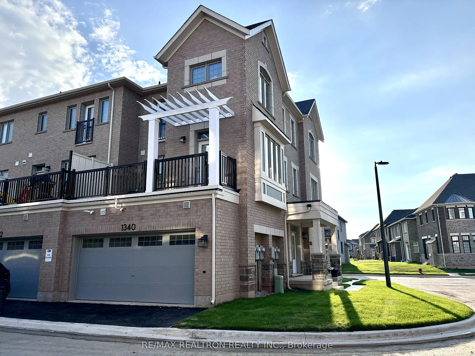 4 bed, $3,700 — Photo 2